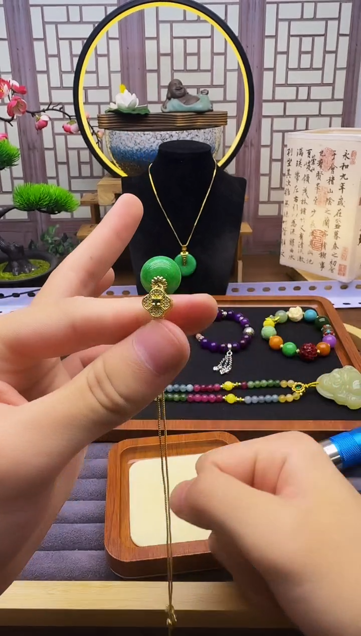 翡翠14K金镶嵌吊坠(赠链)D104