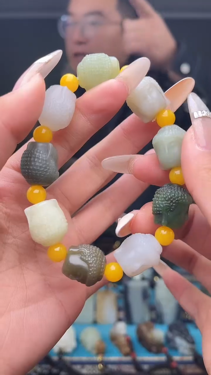 未镶嵌和田玉挂件1