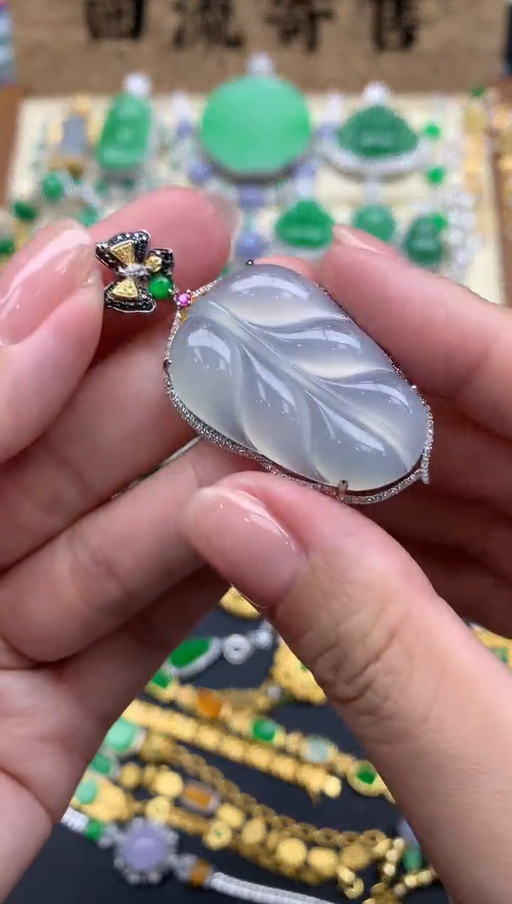 【闪购商品】翡翠颈饰18K金镶嵌237-中国好珍宝