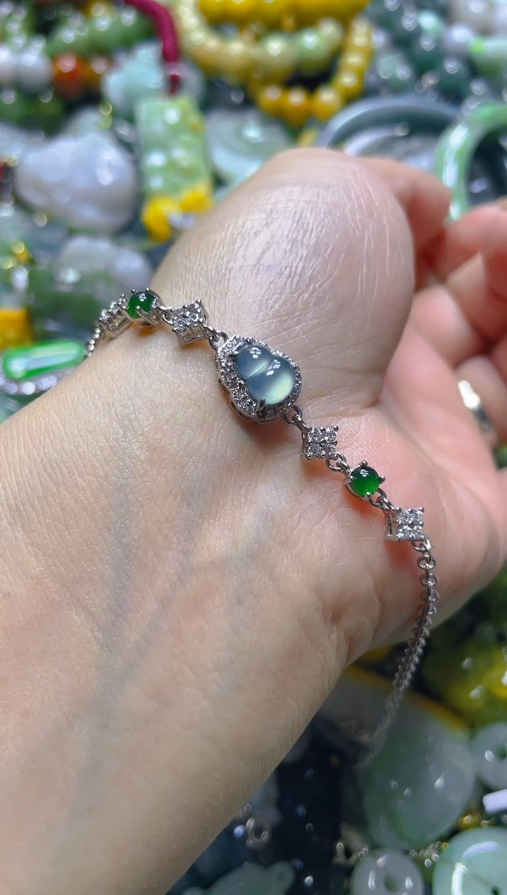 颈饰未镶嵌翡翠/K/翡翠A货，一件也是批发价