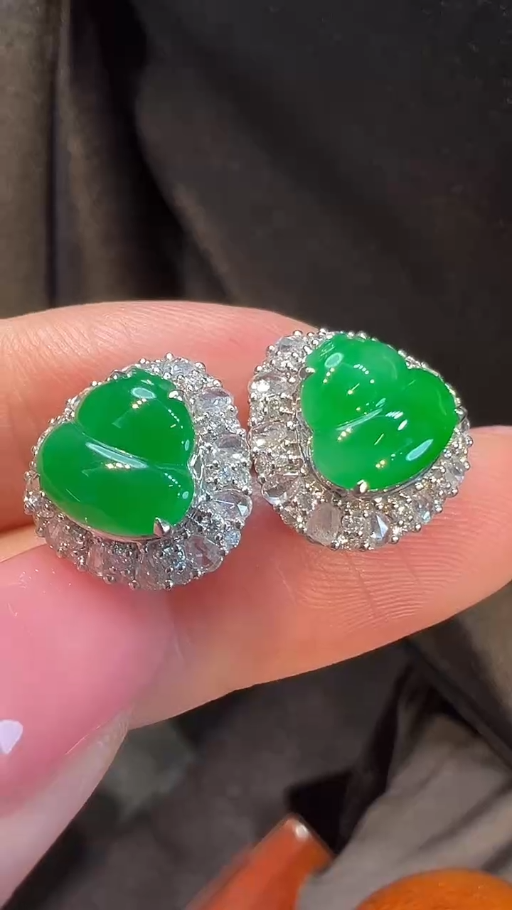 18K金镶嵌翡翠耳饰L6