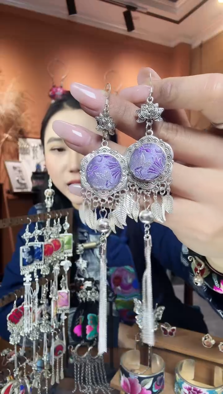 【闪购商品】刺绣纯手工民族风耳环