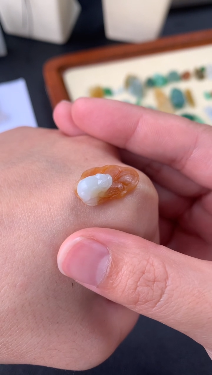 【闪购商品】定制翡翠未镶嵌翡翠