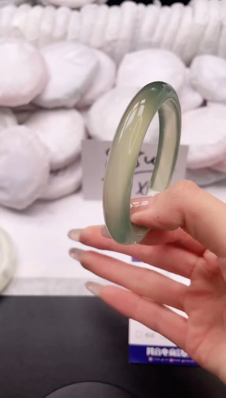 【闪购商品】石英质玉手镯未镶嵌9L316-54