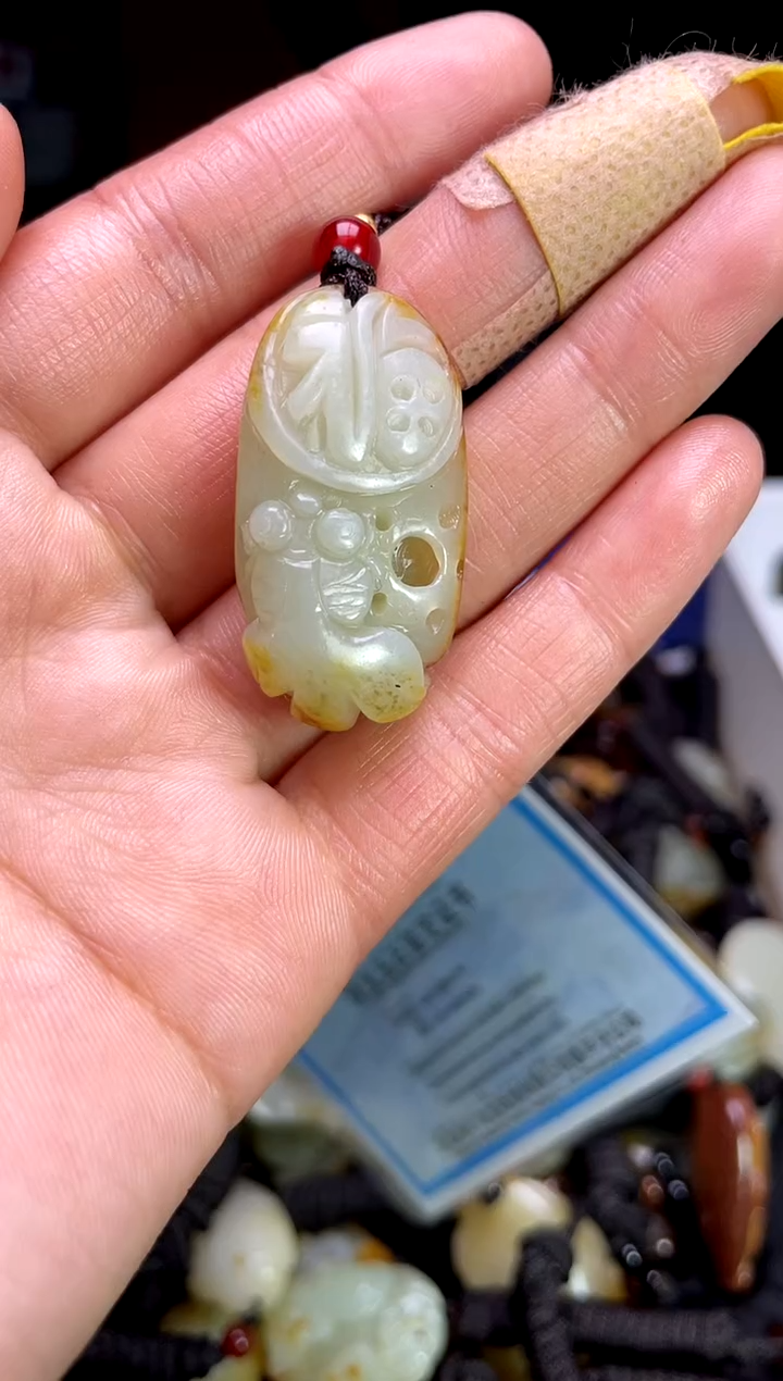 【闪购商品】和田玉颈饰未镶嵌1