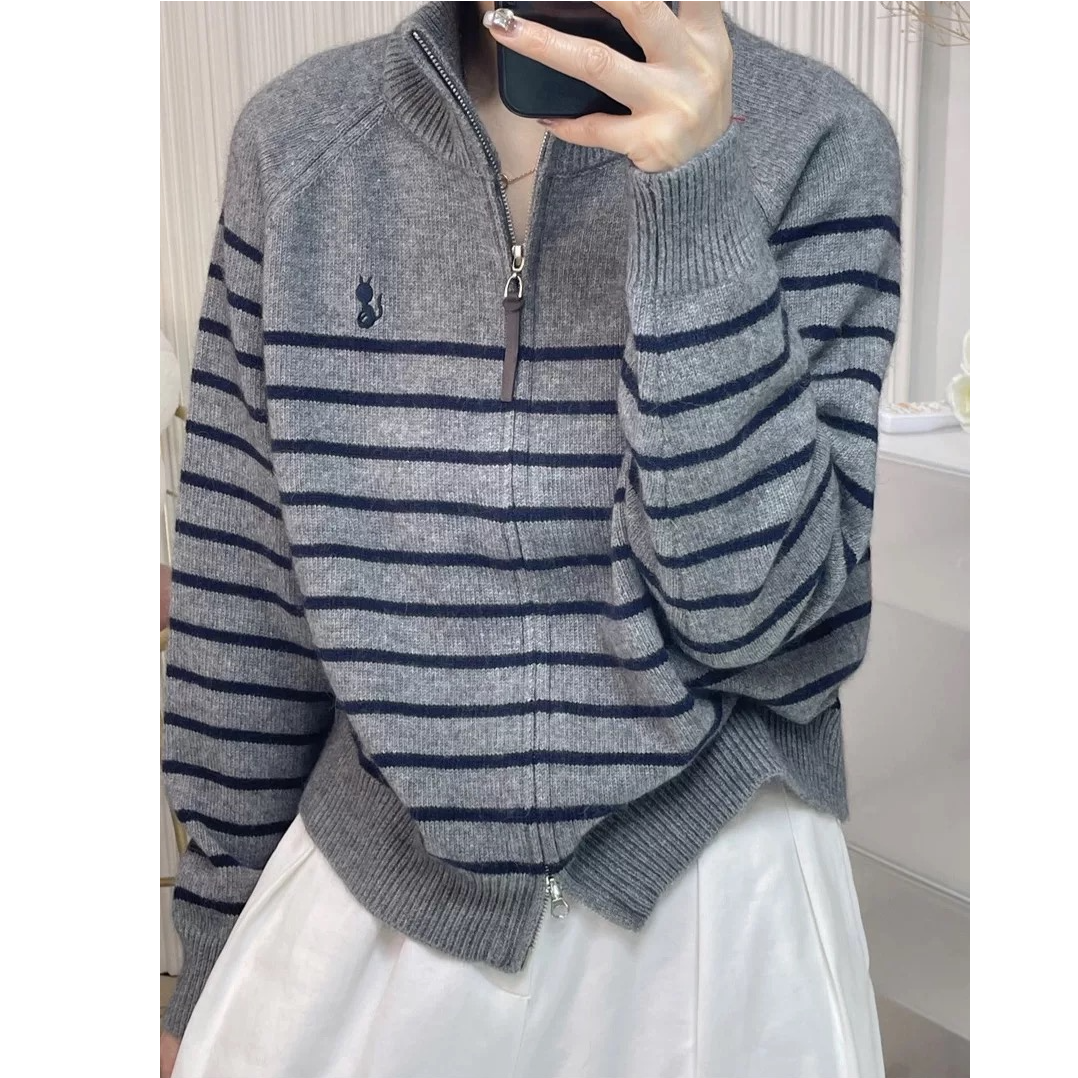冬季女士卡通刺绣条纹加厚针织开衫毛衣外套拉链翻领潮