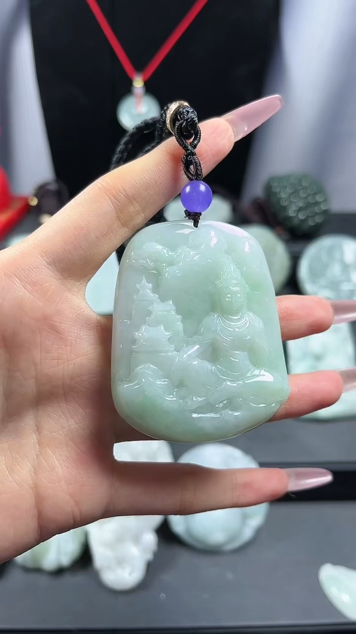 【闪购商品】翡翠颈饰未镶嵌山水观音