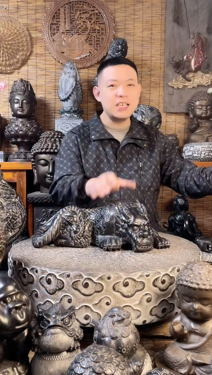 【闪购商品】45趴吸水兽天然青石雕刻