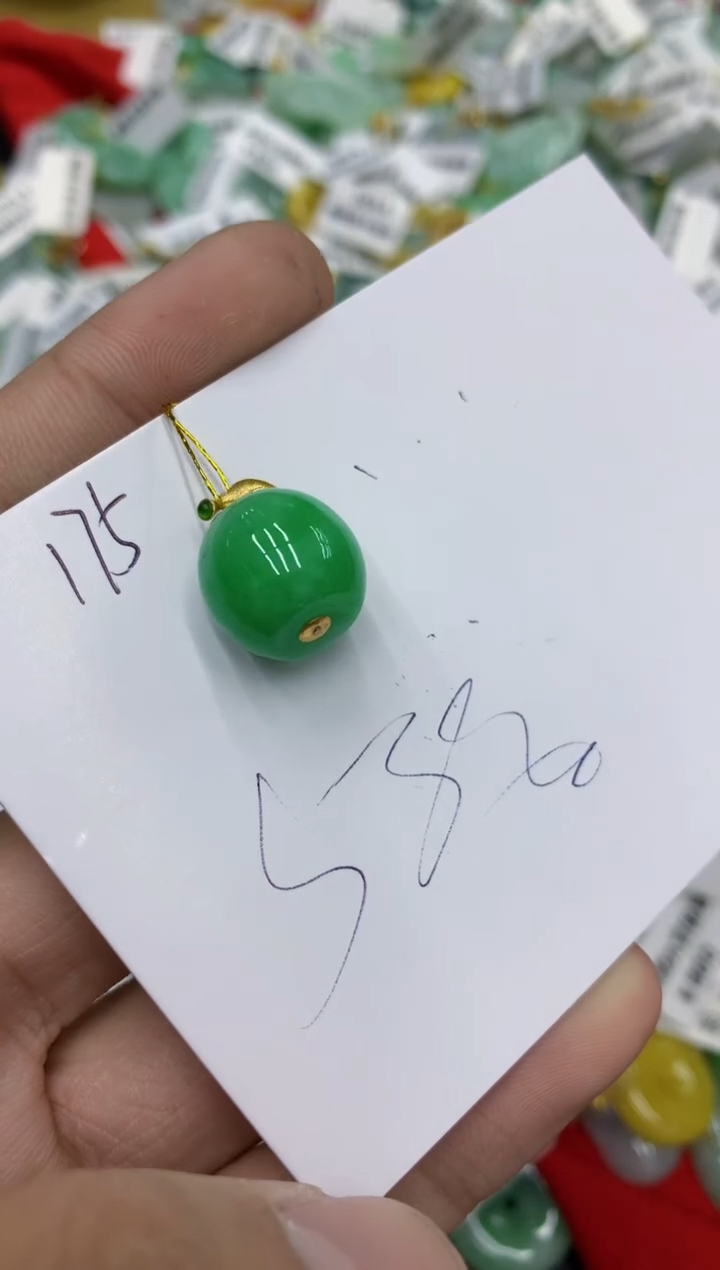 翡翠18K金镶嵌颈饰号链接1111111