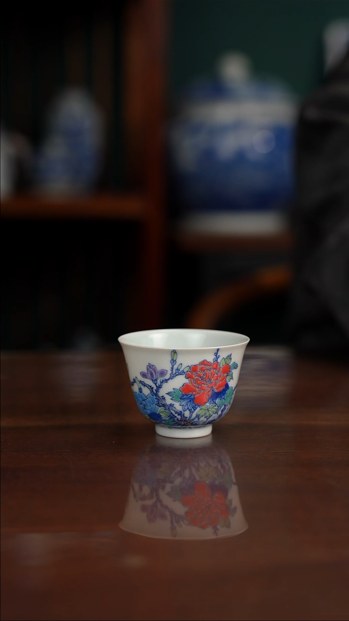 空山明月青花斗彩玉兰牡丹