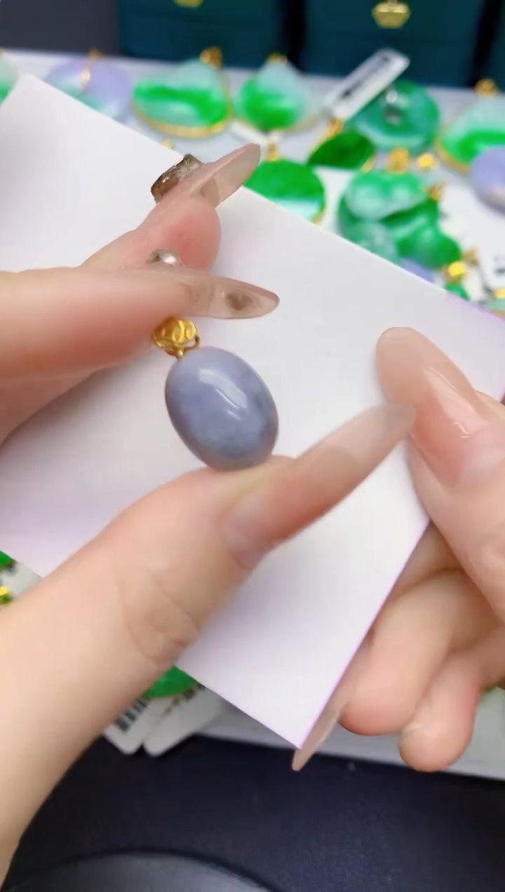 颈饰未镶嵌翡翠缅甸天然翡翠A货