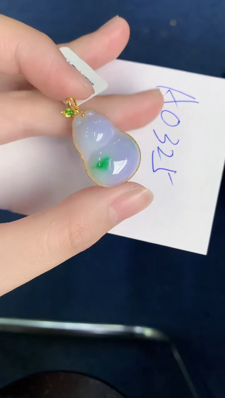 【闪购商品】翡翠颈饰18K金镶嵌0000000000