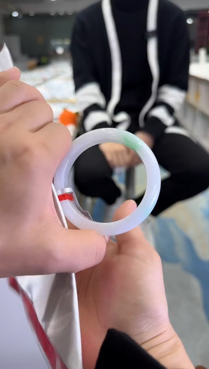 【闪购商品】定制翡翠手镯未镶嵌多样性发一SZ005