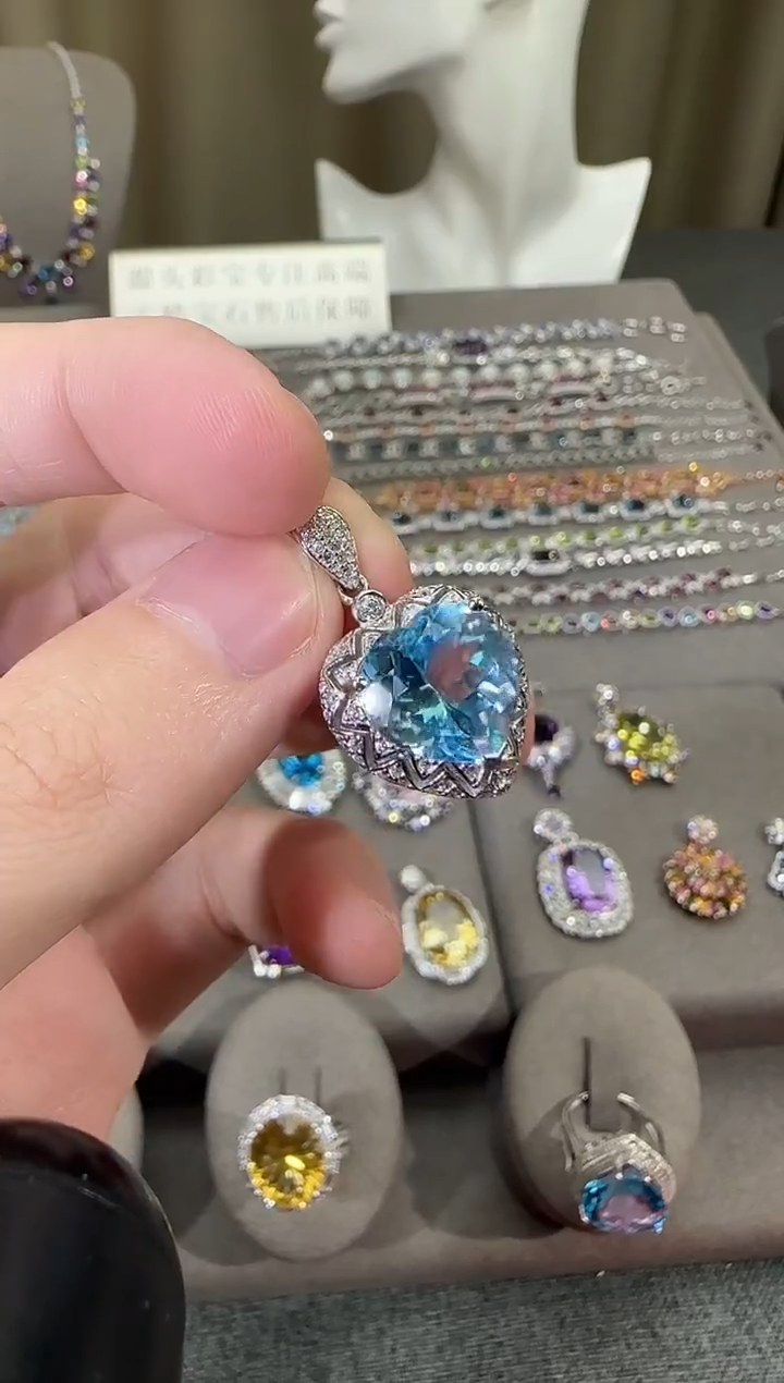 颈饰银S925镶嵌托帕石13mm吊坠设计款