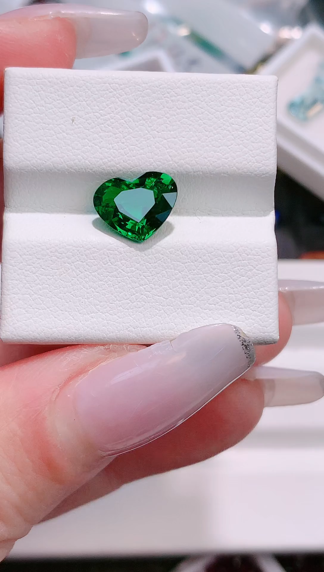 未镶嵌珠宝半成品石榴石（沙弗莱）2.57ct