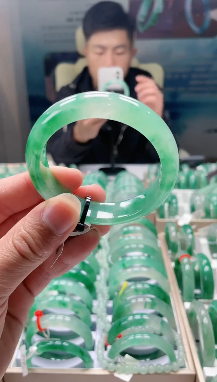 石英质玉手镯未镶嵌非洲翠手镯多样性发货