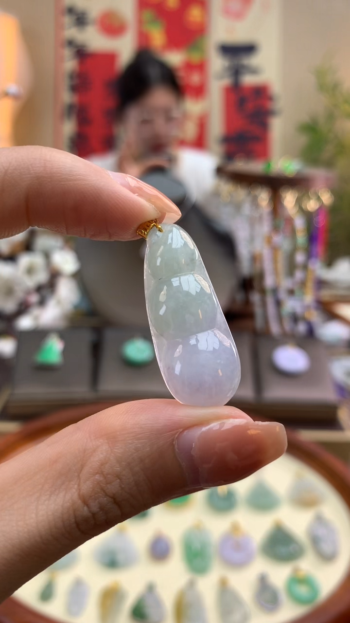 【闪购商品】翡翠颈饰18K金镶嵌豆子