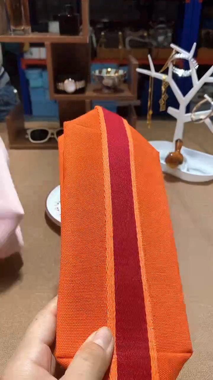 瓷片碗碟好物一件不留@@1