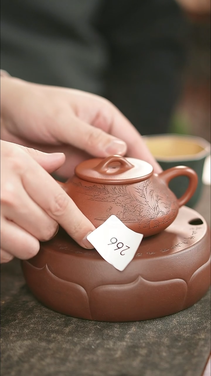 茶杯紫砂牧之-石瓢-春宫