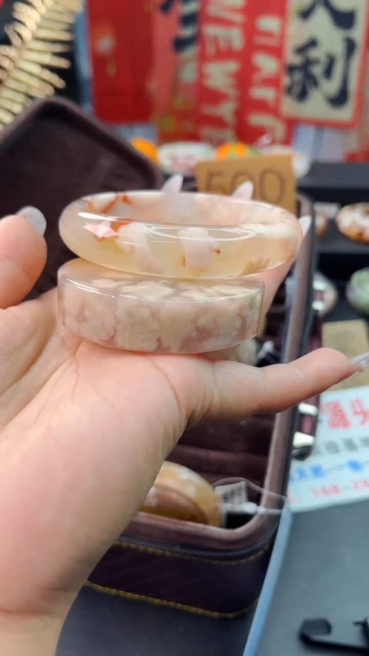 【闪购商品】石英质玉手镯未镶嵌赠送镯心（60圈口）