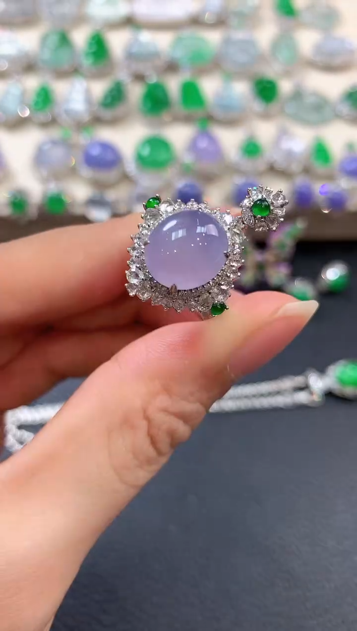 【闪购商品】翡翠戒指18K金镶嵌n32 有色差