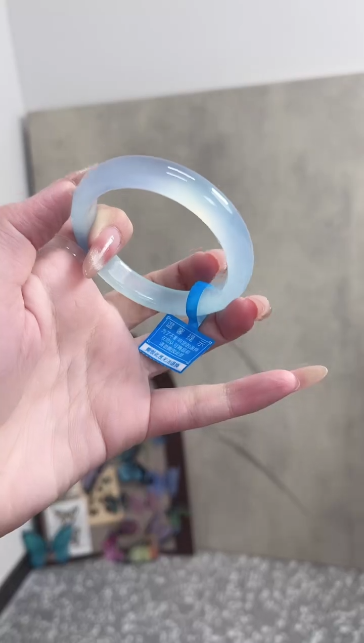 【闪购商品】玛瑙/玉髓手镯未镶嵌54圈