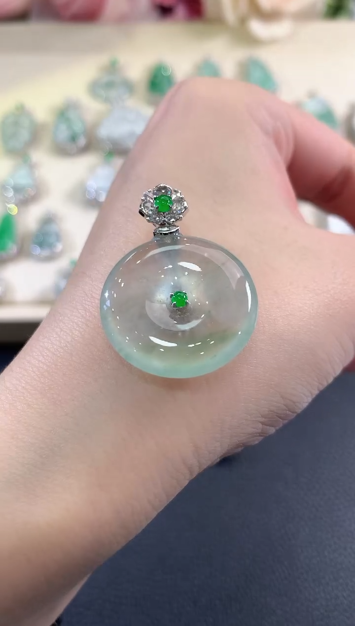 吊坠(不含链)18K金镶嵌翡翠王*娅b166  