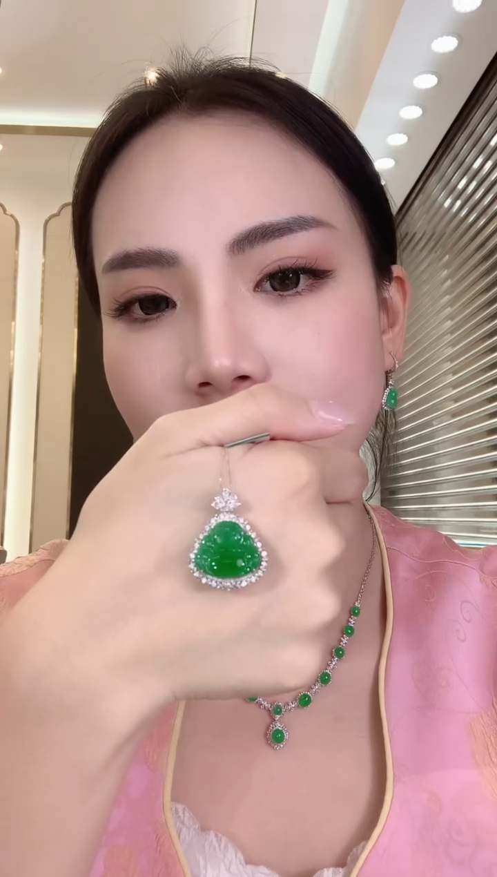 【闪购商品】翡翠18K金镶嵌吊坠(不含链)W92