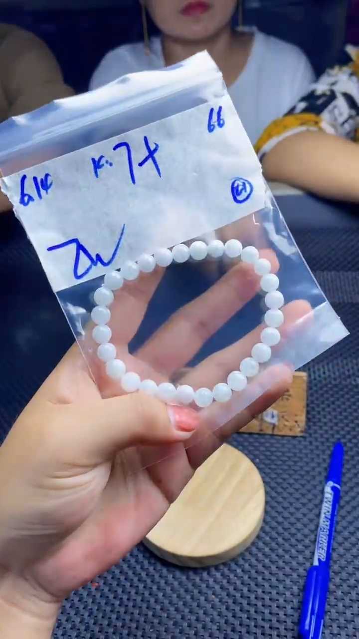 未镶嵌手链翡翠天然缅甸A货翡翠，多样性发货只发其一