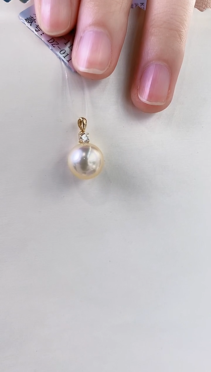 【闪购商品】海水珍珠吊坠(不含链)18K金镶嵌10-11海水珍珠吊坠