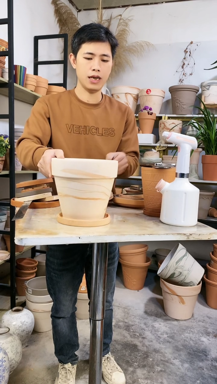 【闪购商品】红陶20*19玛奇朵 1盆1托