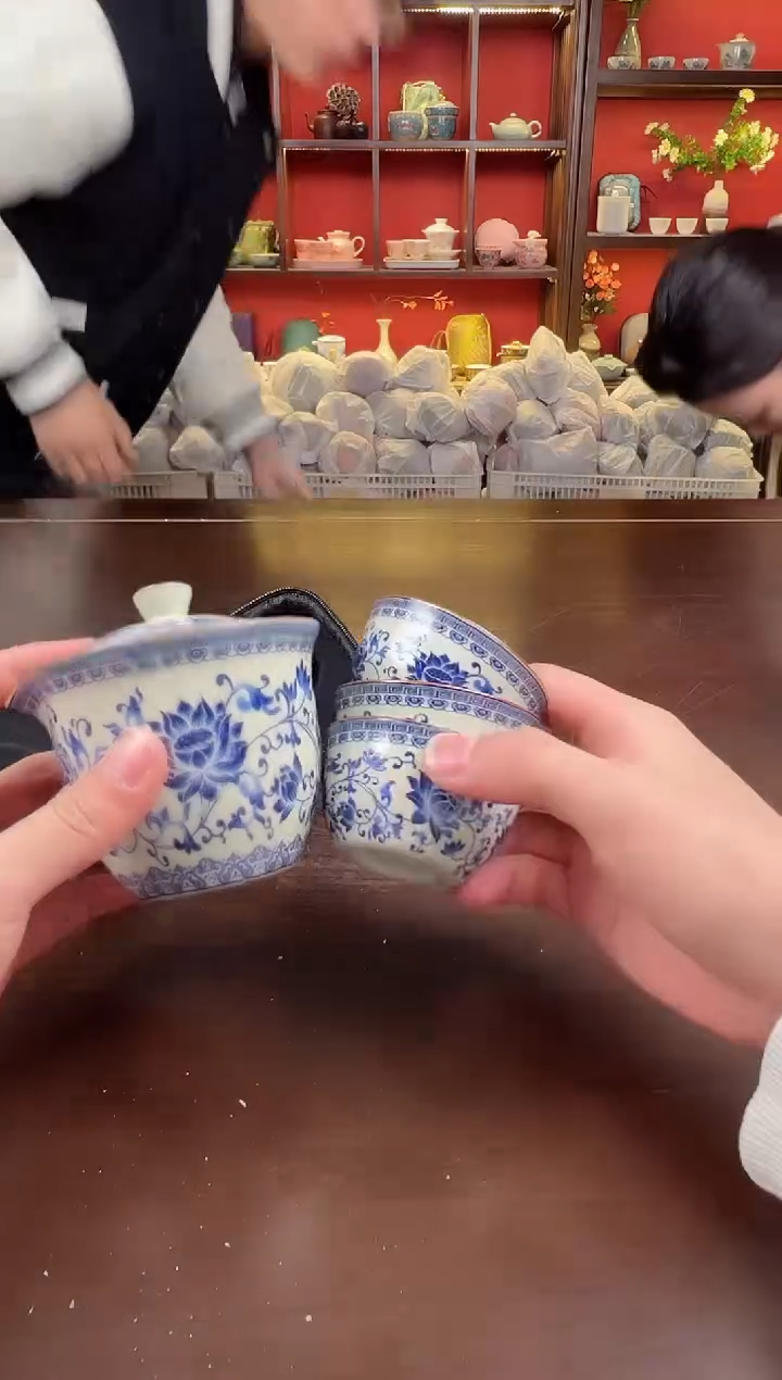 【闪购商品】缠枝莲111111111111111