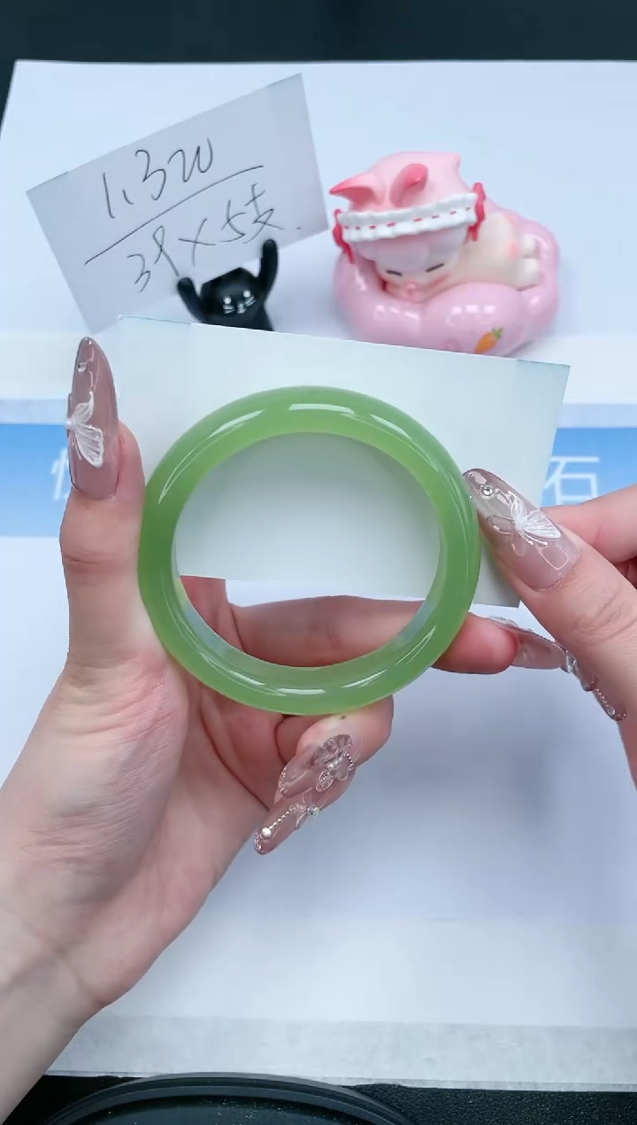 【闪购商品】石英质玉未镶嵌手镯102-56