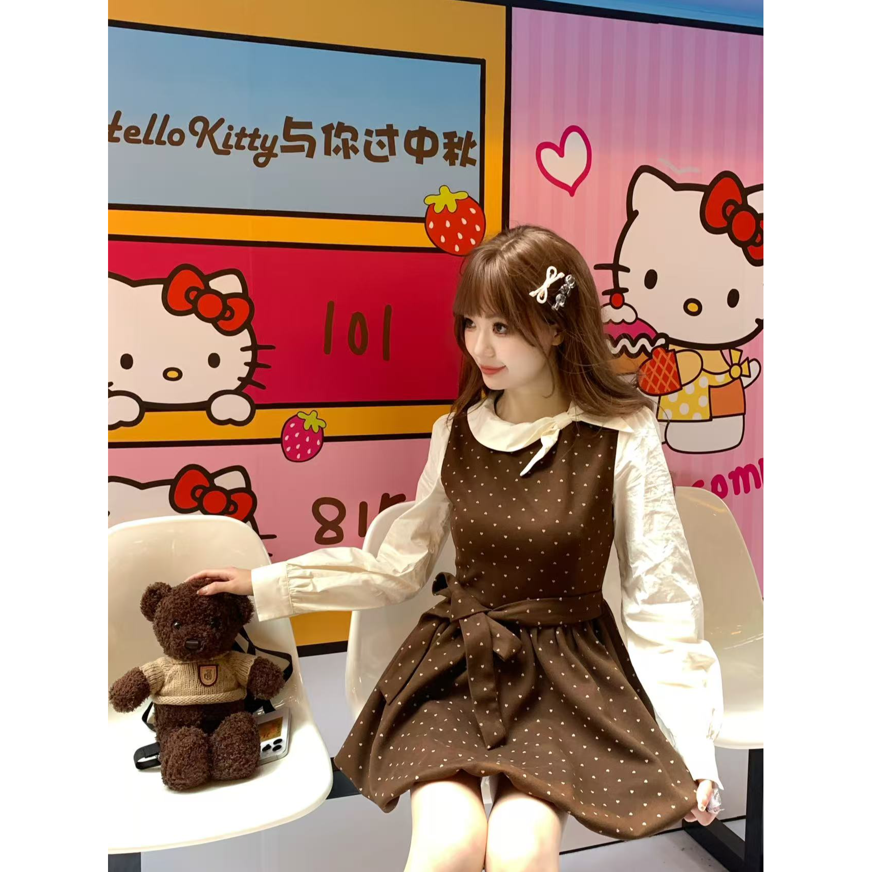 【QIANJIN】‘松茶可可’法式秋冬季度假甜美显瘦收腰连衣裙QL86369