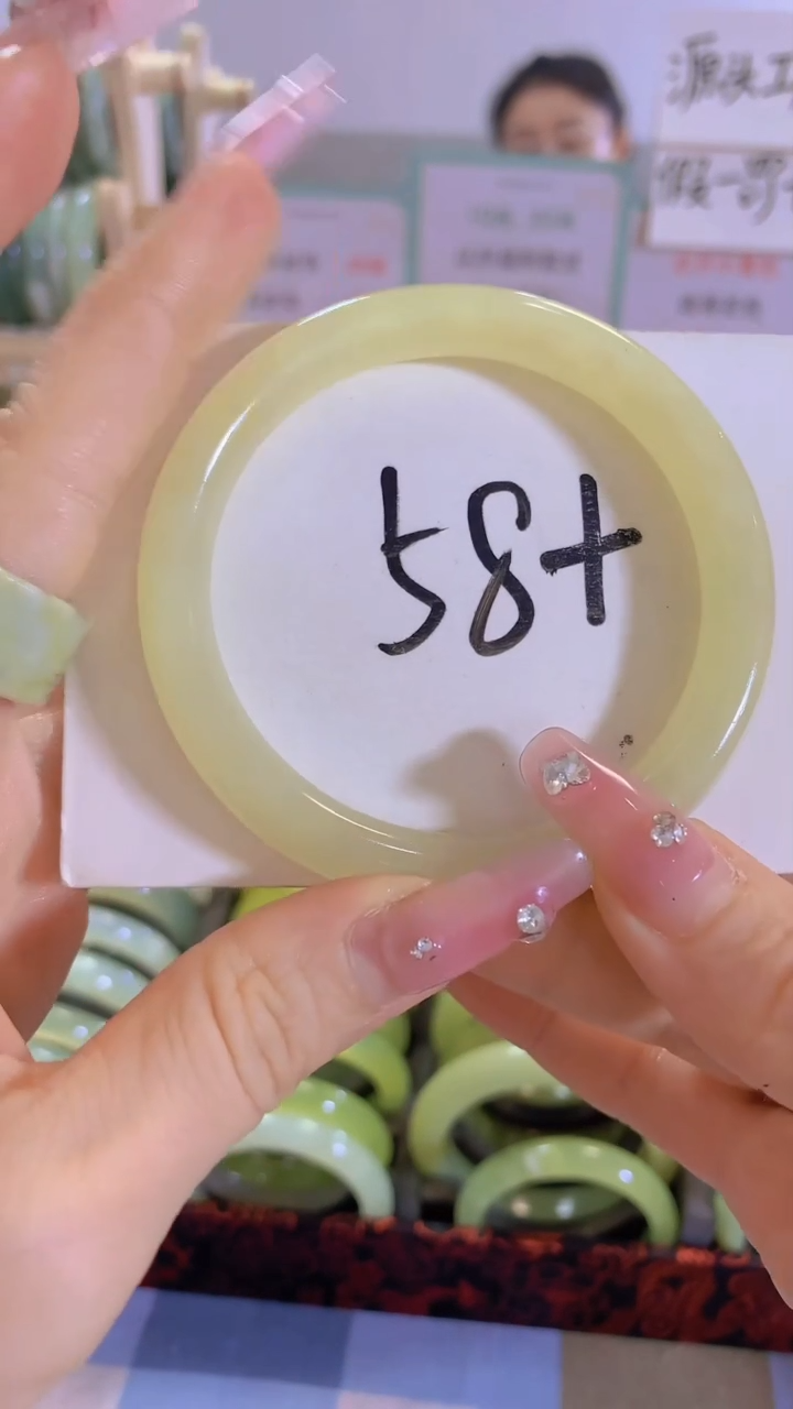 蛇纹石玉未镶嵌手镯开播福利16蓝田