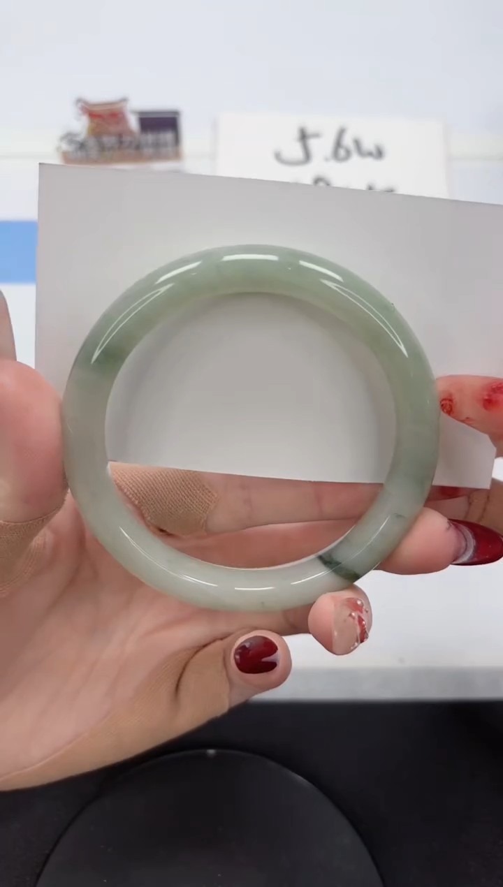 【闪购商品】石英质玉手镯未镶嵌A142-60.8