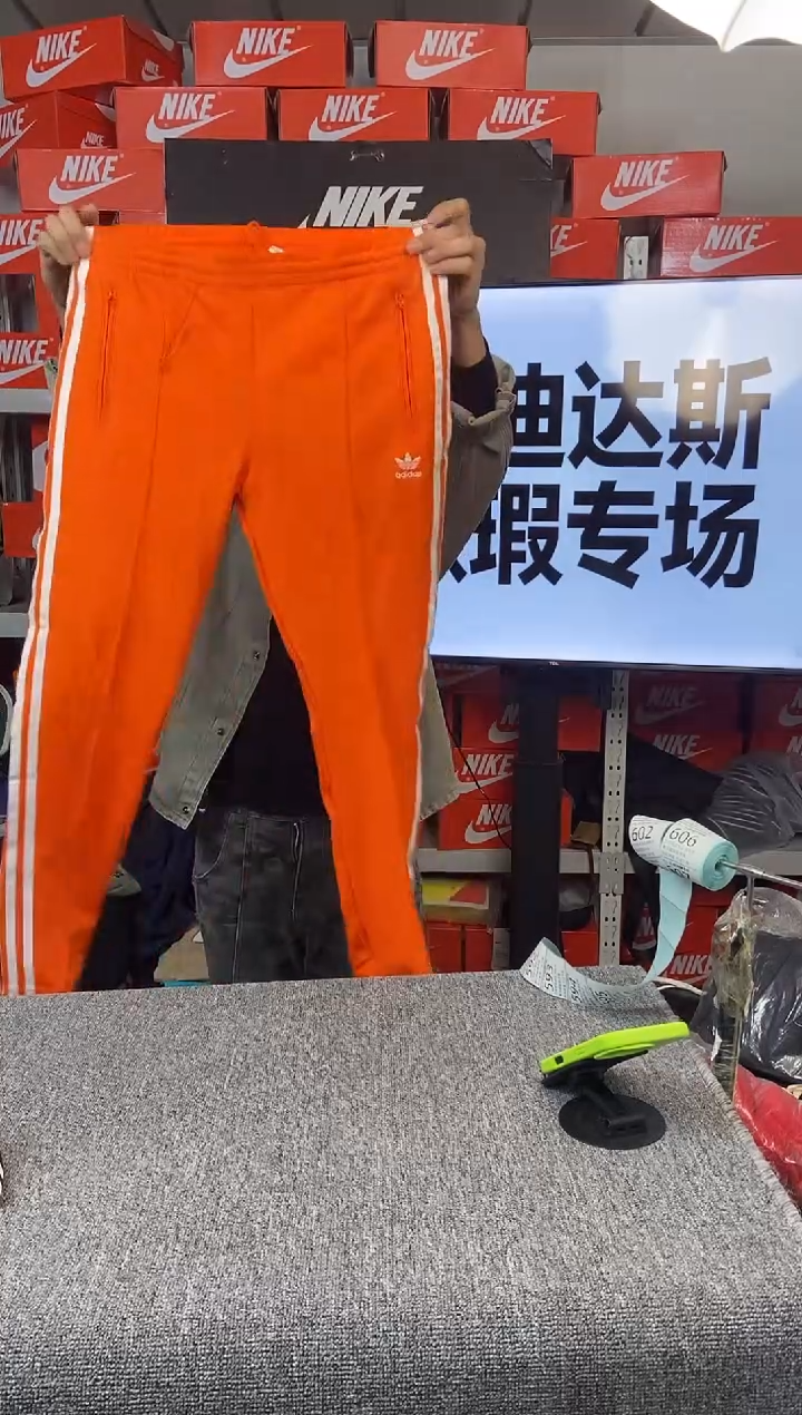 591编码 阿迪达斯 全新无暇 尺码160 直播间过款为准