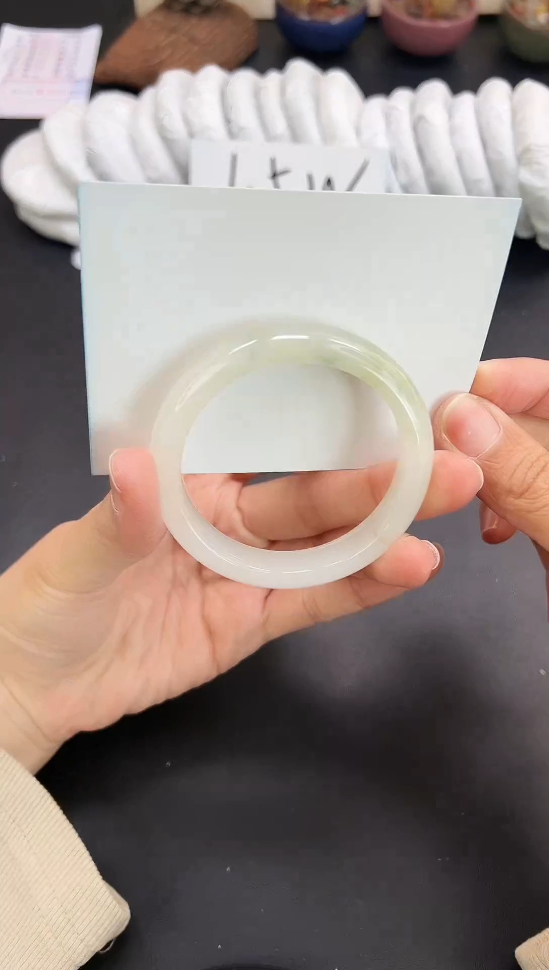 未镶嵌手镯石英质玉A247-51/52