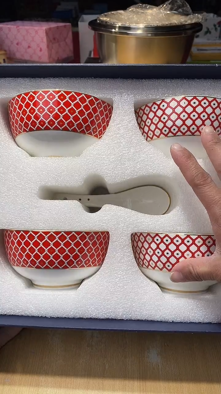 瓷片生活的本意是啊开心啊@@1