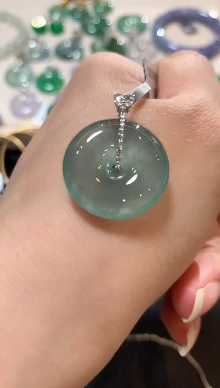 吊坠(不含链)18K金镶嵌翡翠z26  