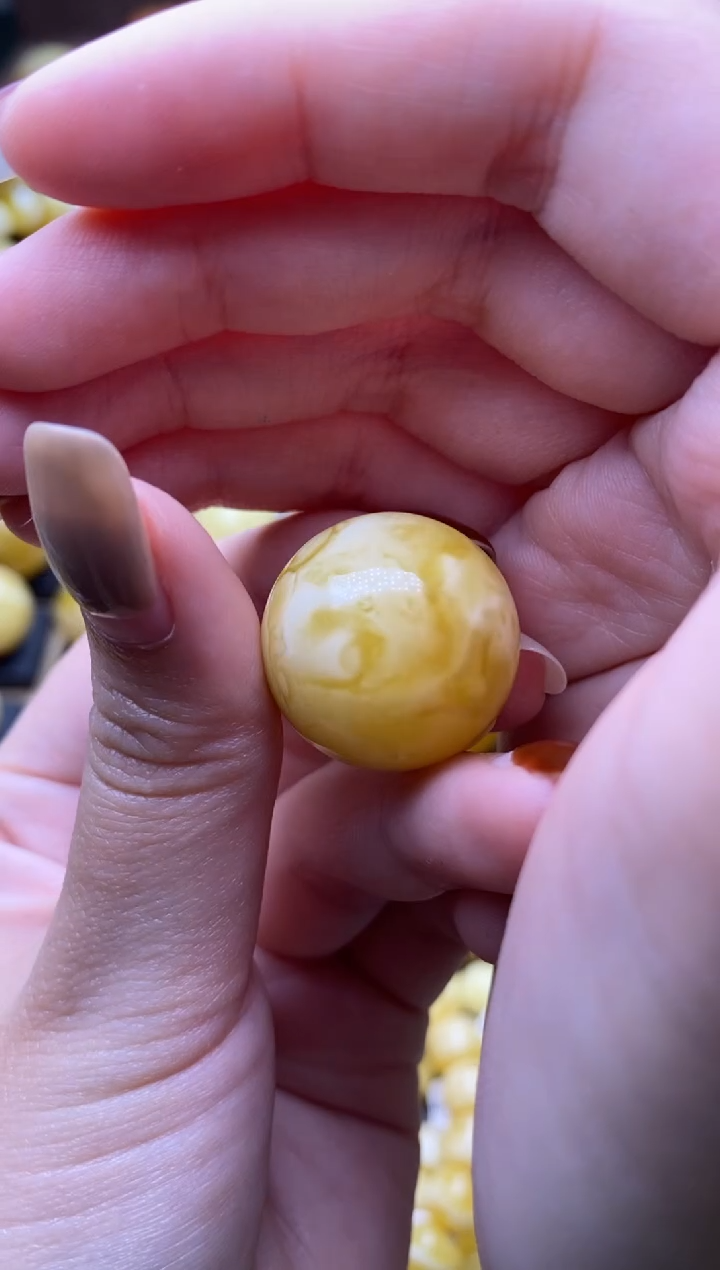 【闪购商品】琥珀裸石未镶嵌您申请7天无理由哈 亲126