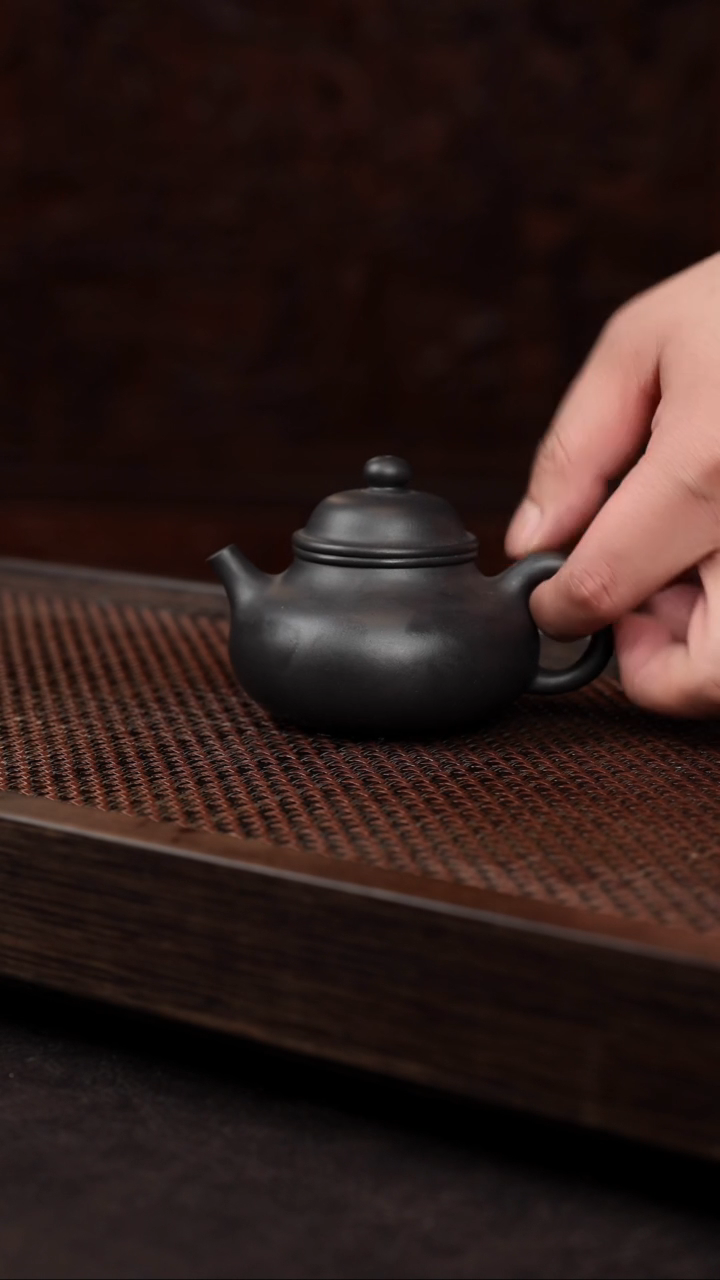 【闪购商品】紫砂茶壶黑料容天