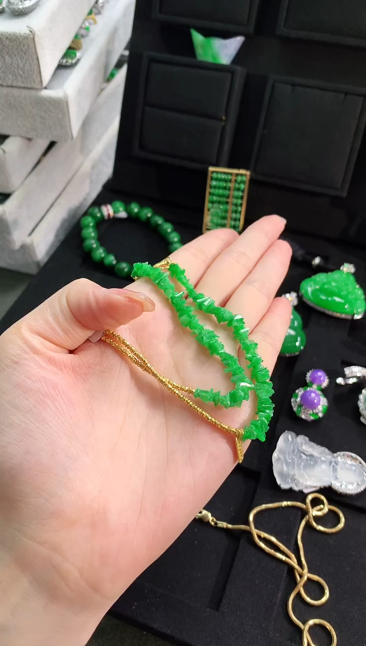 【闪购商品】翡翠手链18K金镶嵌手饰 多样性发货 发其一