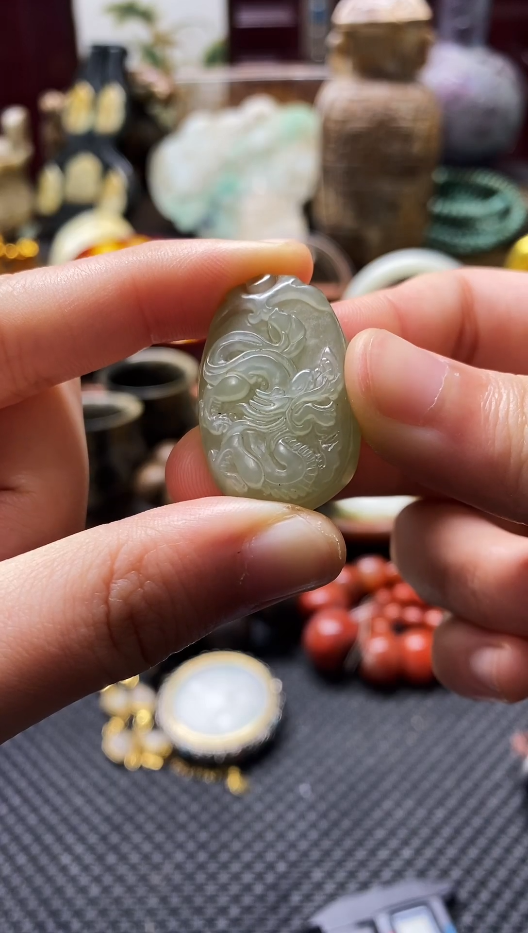 未镶嵌和田玉挂件龙