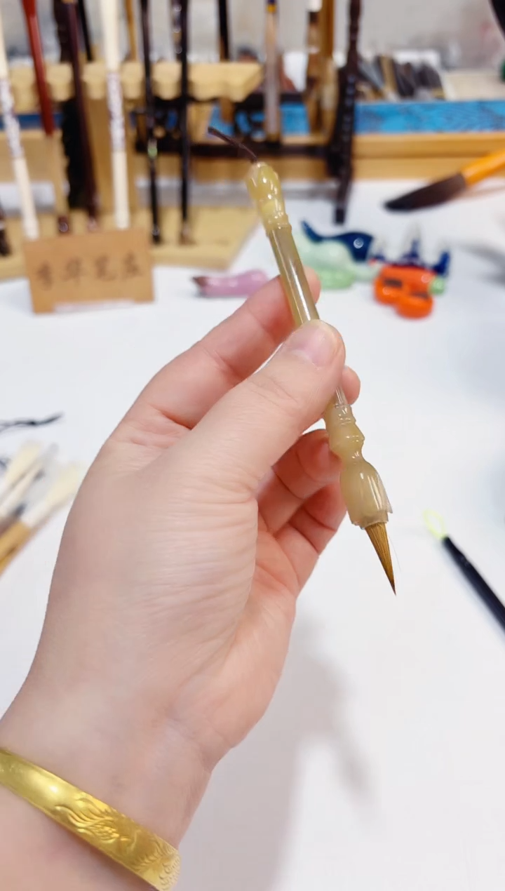 莲花小牛角黄狼小楷毛笔1支  