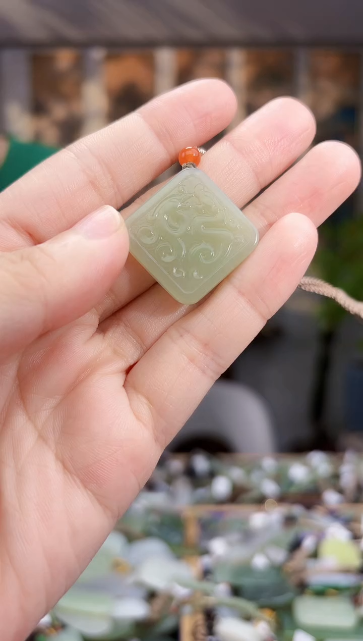 未镶嵌和田玉挂件拍一发一