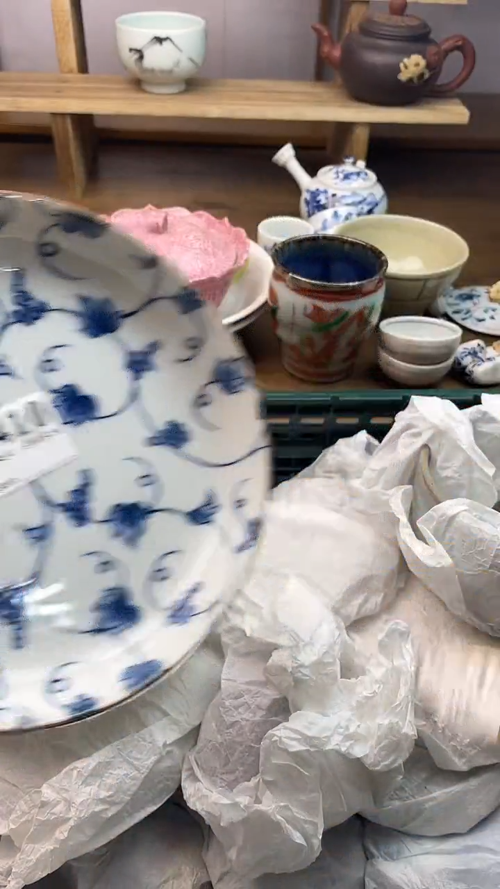 瓷片江*央                      