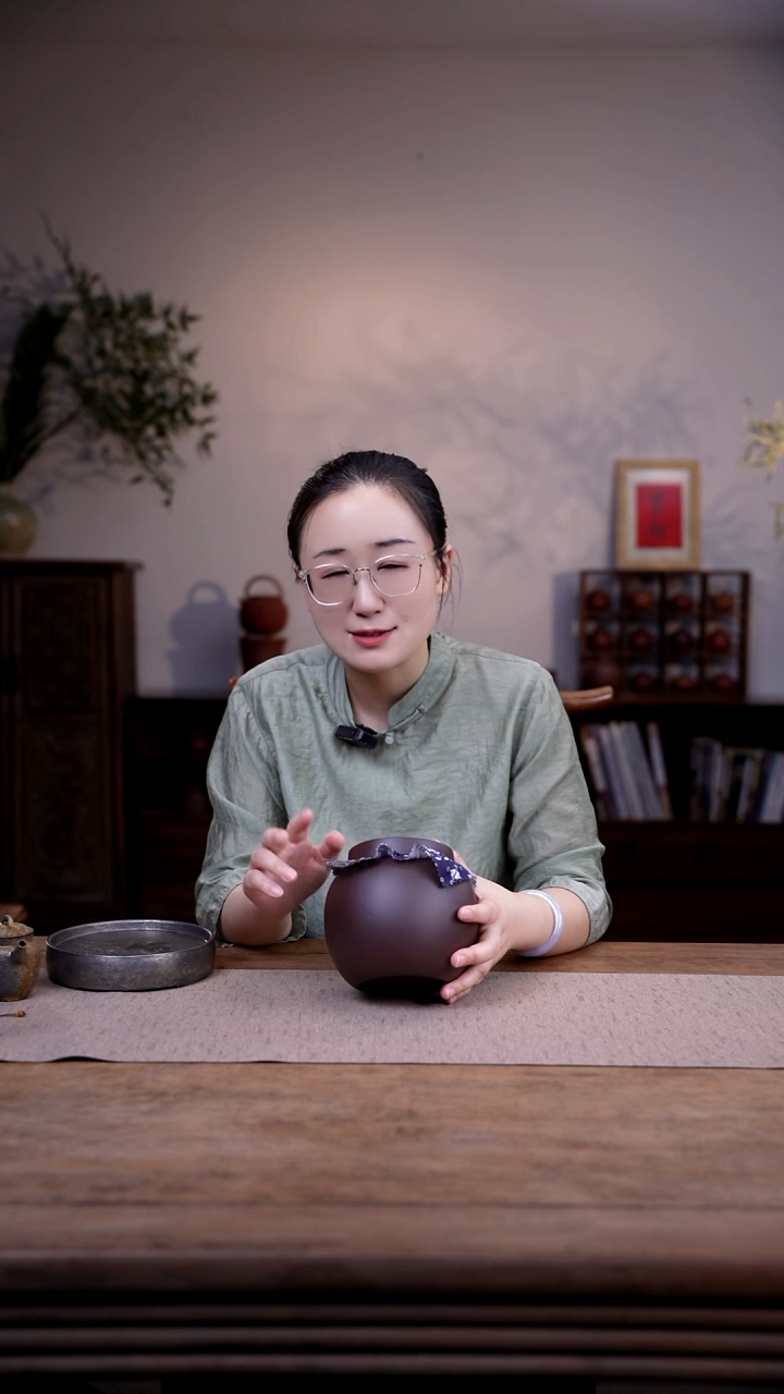 茶壶紫砂圆润茶叶罐