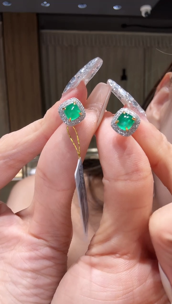 铂Pt950镶嵌耳饰祖母绿CE0765