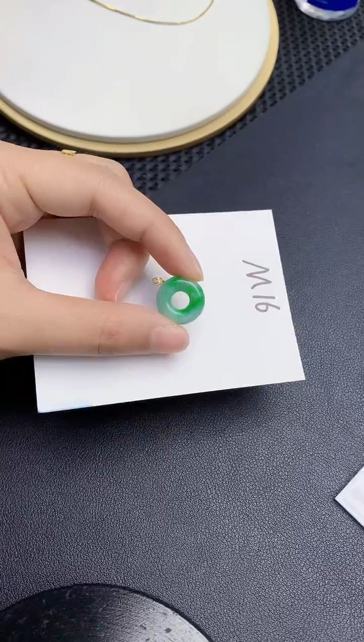 【闪购商品】翡翠颈饰18K金镶嵌000000000